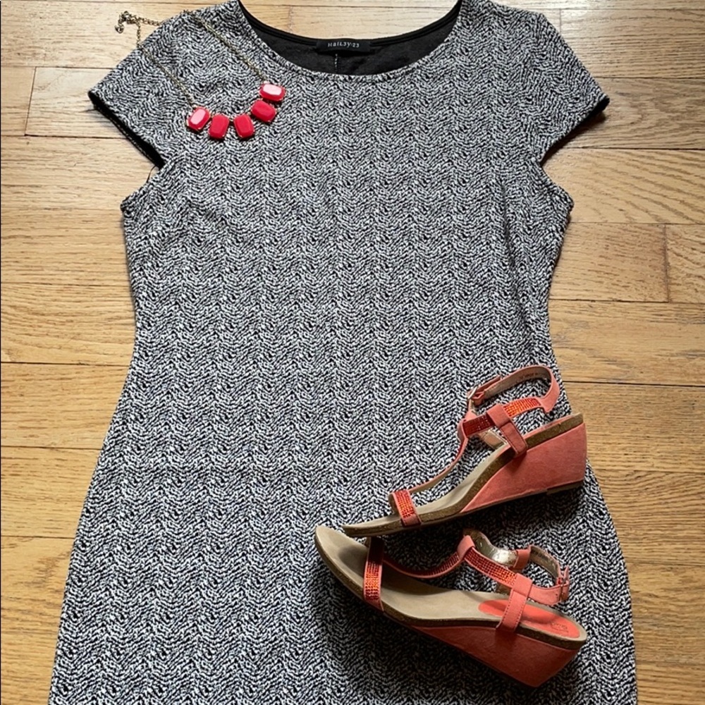 Hail3y:23 dress black white size large